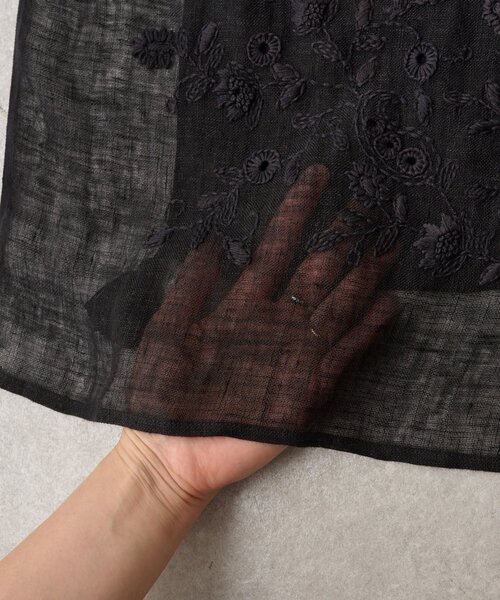 BEARDSLEY(ビアズリー)の「《CITRUS》フラワー刺繍タッセルストール(ストール/ショール・レディース・ベージュ/ブラック・FREE)」の18枚目の写真