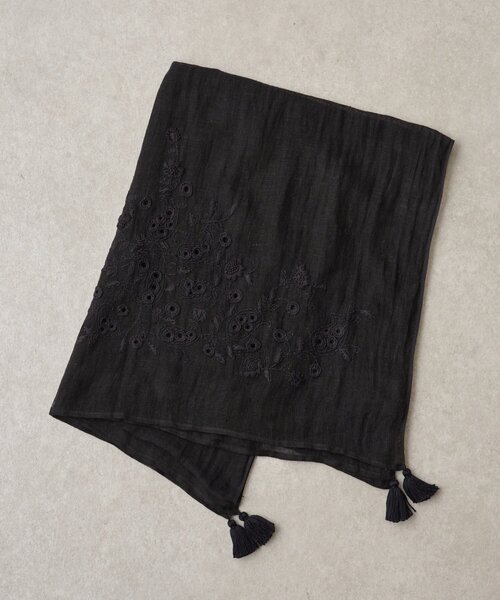 BEARDSLEY(ビアズリー)の「《CITRUS》フラワー刺繍タッセルストール(ストール/ショール・レディース・ベージュ/ブラック・FREE)」の19枚目の写真