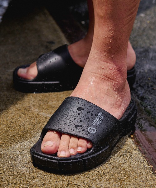 GORDON MILLER(ゴードンミラー)の「GORDON MILLER EDGE SLIDE SANDAL(サンダル・メンズ・ブラック・FREE)」の1枚目の写真