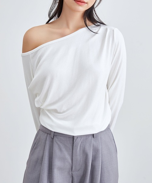 Lace Ladies（レースレディース）の「ソリッドカラー アシンメトリー オフショル 長袖 プルオーバー（Tシャツ/カットソー・レディース・ブラック/ホワイト/ダークグレー・FREE/S）」の10枚目の写真