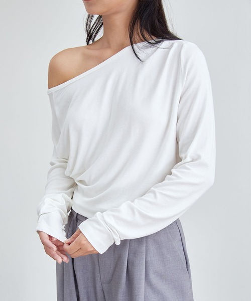 Lace Ladies（レースレディース）の「ソリッドカラー アシンメトリー オフショル 長袖 プルオーバー（Tシャツ/カットソー・レディース・ブラック/ホワイト/ダークグレー・FREE/S）」の12枚目の写真