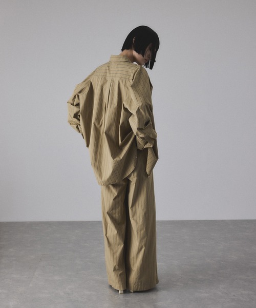 ADAM ET ROPE'（アダムエロペ）の「タックスリーブシャツ（シャツ/ブラウス・レディース・サックスブルー/ベージュ系その他・FREE）」の14枚目の写真