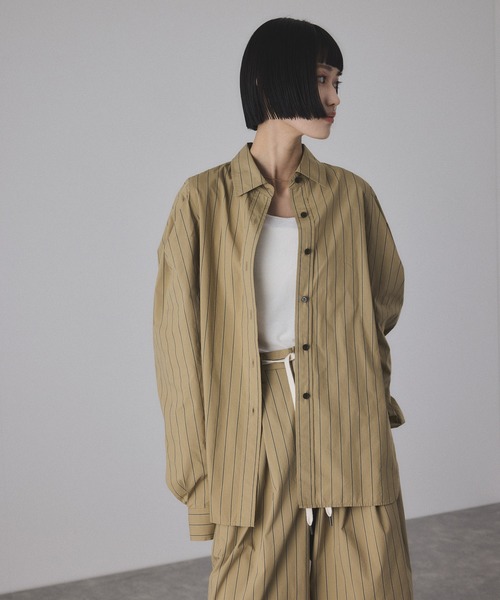 ADAM ET ROPE'（アダムエロペ）の「タックスリーブシャツ（シャツ/ブラウス・レディース・サックスブルー/ベージュ系その他・FREE）」の19枚目の写真