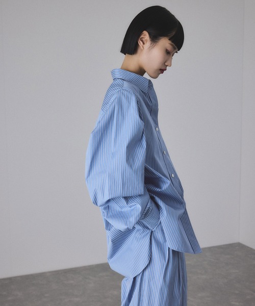 ADAM ET ROPE'（アダムエロペ）の「タックスリーブシャツ（シャツ/ブラウス・レディース・サックスブルー/ベージュ系その他・FREE）」の21枚目の写真