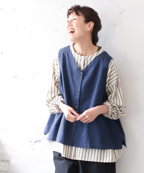soulberry(ソウルベリー)の「ふたごボタンのベスト(ベスト・レディース・ネイビー/ブラック・5L/4L/3L/LL/L/M)」の1枚目の写真