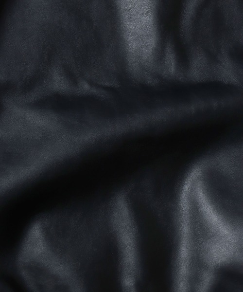 ANPAS(アンパス)の「Faux Leather Hooded Jacket with Boa Lining/フェイクレザー 2WAY フーデッド裏ボアジャケット/パーカー/フード脱着可/アウター メンズ レディース(ブルゾン・メンズ・ブラック/ブラック系その他/ブラウン系その他・LL/M/L)」の17枚目の写真