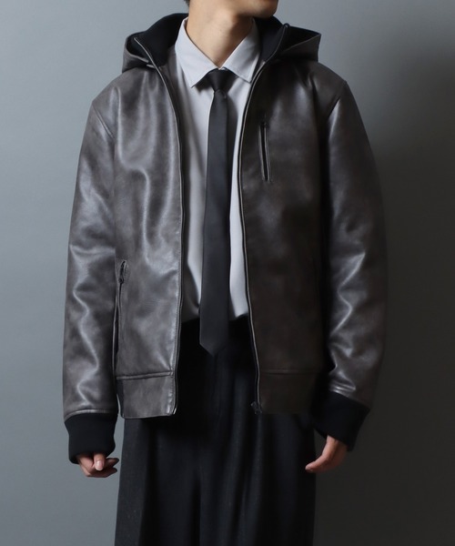 ANPAS(アンパス)の「Faux Leather Hooded Jacket with Boa Lining/フェイクレザー 2WAY フーデッド裏ボアジャケット/パーカー/フード脱着可/アウター メンズ レディース(ブルゾン・メンズ・ブラック/ブラック系その他/ブラウン系その他・LL/M/L)」の7枚目の写真