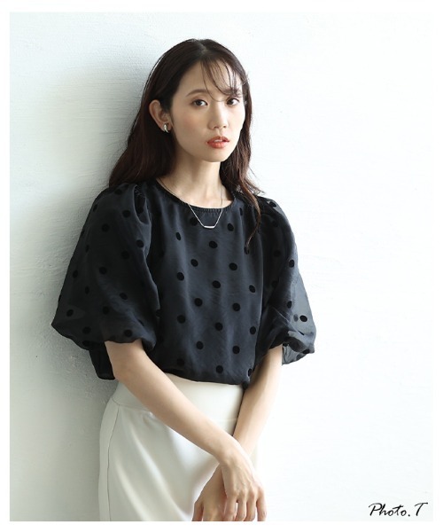 Sawa a la mode（サワアラモード）の「シアードットレイヤードパフスリーブトップス（シャツ/ブラウス・レディース・ホワイト/ブラック・FREE）」の4枚目の写真