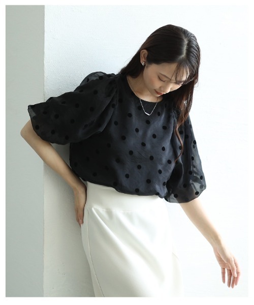 Sawa a la mode（サワアラモード）の「シアードットレイヤードパフスリーブトップス（シャツ/ブラウス・レディース・ホワイト/ブラック・FREE）」の11枚目の写真