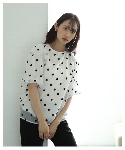 Sawa a la mode（サワアラモード）の「シアードットレイヤードパフスリーブトップス（シャツ/ブラウス・レディース・ホワイト/ブラック・FREE）」の13枚目の写真