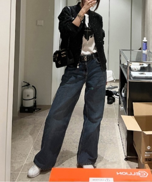 AMELY(エミリー)の「パール付きショートブルゾン(ブルゾン・レディース・ブラック/アイボリー・フリー)」の6枚目の写真
