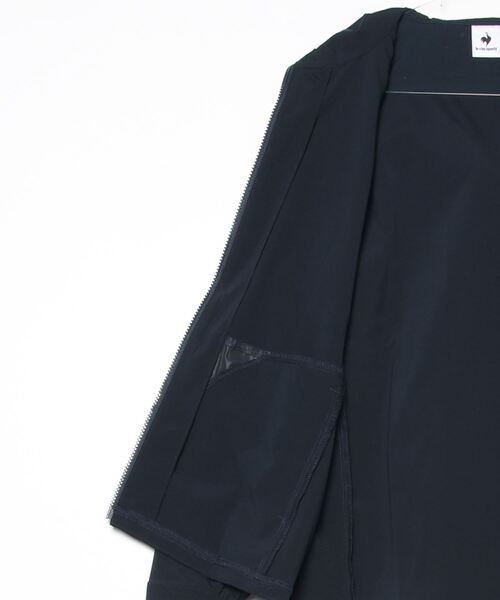 le coq sportif(ルコックスポルティフ)の「ルコックスポルティフ LCS Essentialクロスジャケット(ナイロンジャケット・レディース・サックスブルー/ネイビー/ベージュ/スモークピンク・M/L/XL)」の22枚目の写真