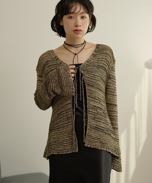LAULEN(ローレン)の「front ribbon mix knit cardigan /フロントリボンミックスニットカーディガン(カーディガン/ボレロ・レディース・ベージュ/ブラック・FREE)」の6枚目の写真
