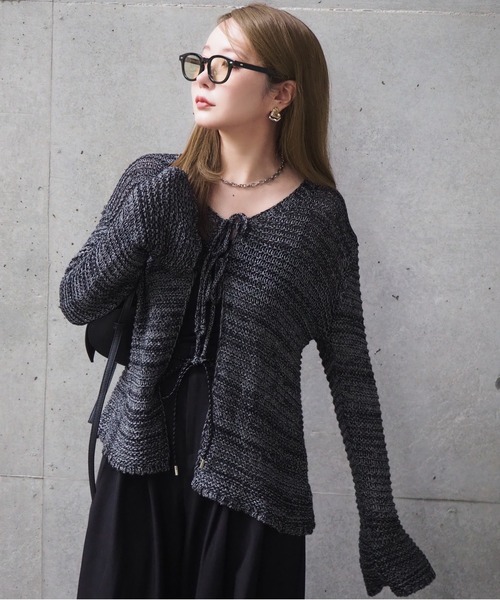 LAULEN(ローレン)の「front ribbon mix knit cardigan /フロントリボンミックスニットカーディガン(カーディガン/ボレロ・レディース・ベージュ/ブラック・FREE)」の13枚目の写真