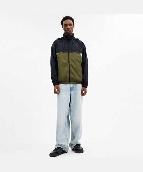 COACH(コーチ)の「カラーブロック ウインドブレーカー(ナイロンジャケット・メンズ・グリーン系その他・LARGE/MEDIUM/SMALL)」の3枚目の写真