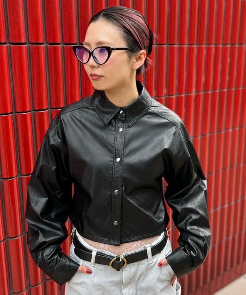 フェイクレザー クロップド シャツ（シャツ/ブラウス）｜Ray BEAMS