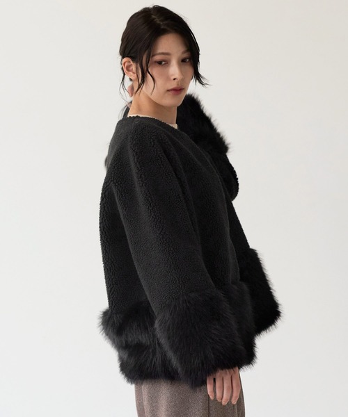 Filomo（フィローモ）の「[Filomo]ムートン調 フェイクファー ジャケット ノーカラー（ノーカラージャケット・レディース・ブラック/ベージュ・FREE）」の17枚目の写真