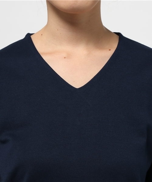 SENSE OF PLACE by URBAN RESEARCH（センスオブプレイスバイアーバンリサーチ）の「DB VネックTシャツ（Tシャツ/カットソー・レディース・ベージュ/ネイビー/ホワイト/グレー/ピンク・FREE）」の9枚目の写真