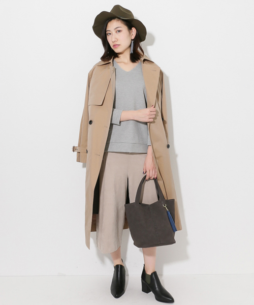 SENSE OF PLACE by URBAN RESEARCH（センスオブプレイスバイアーバンリサーチ）の「DB VネックTシャツ（Tシャツ/カットソー・レディース・ベージュ/ネイビー/ホワイト/グレー/ピンク・FREE）」の13枚目の写真