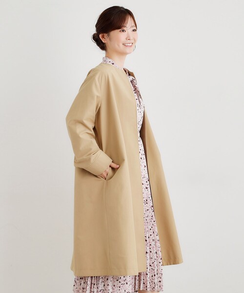 LAURA ASHLEY（ローラアシュレイ）の「【袖裏柄あり】ノーカラーロングコート（ノーカラーコート・レディース・ベージュ/ネイビー・38/40）」の3枚目の写真