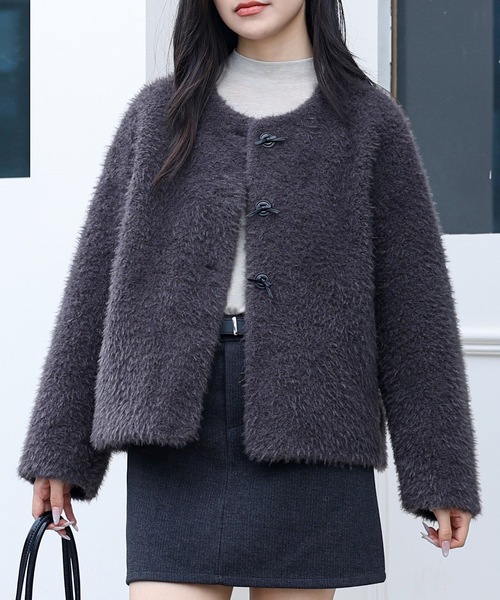 Lace Ladies(レースレディース)の「ノーカラー コンパクト ボア ファー ジャケット(ノーカラージャケット・レディース・グレー/ブラック/アイボリー・FREE)」の11枚目の写真