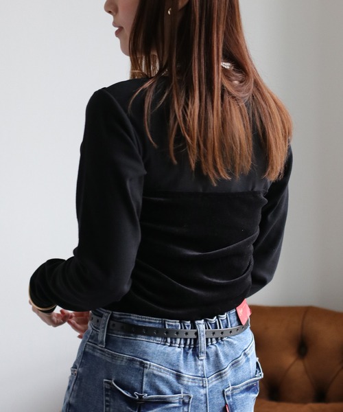 cepo（セポ）の「異素材クロスドッキング ベロアロングスリーブTee（Tシャツ/カットソー・レディース・ブラック/ホワイト/チャコール・FREE）」の16枚目の写真