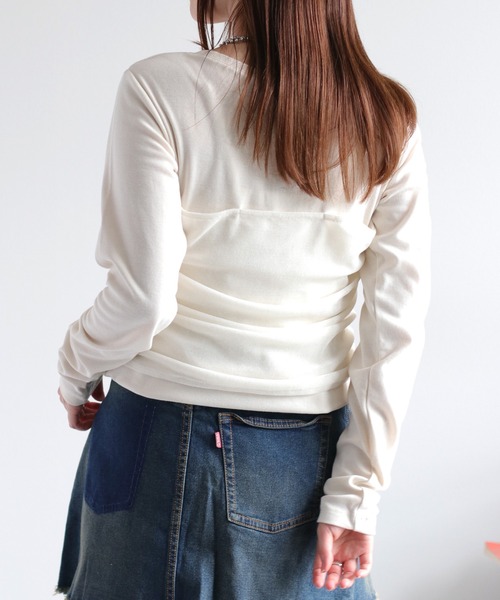 cepo（セポ）の「異素材クロスドッキング ベロアロングスリーブTee（Tシャツ/カットソー・レディース・ブラック/ホワイト/チャコール・FREE）」の6枚目の写真