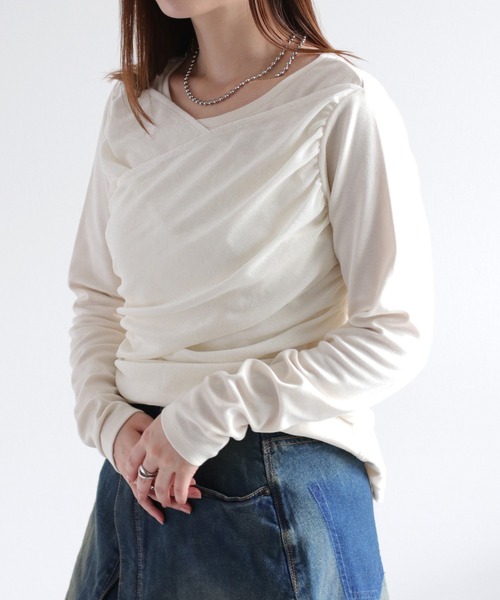 cepo（セポ）の「異素材クロスドッキング ベロアロングスリーブTee（Tシャツ/カットソー・レディース・ブラック/ホワイト/チャコール・FREE）」の8枚目の写真