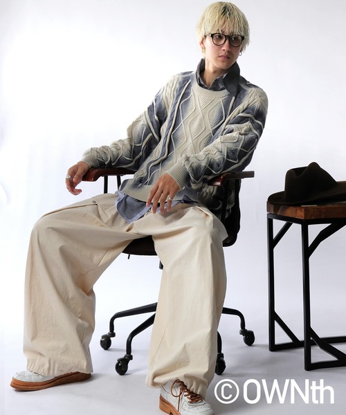 antiqua（アンティカ）の「配色スプレー ニット（ニット/セーター・レディース・オフホワイト/ブラック・ONESIZE）」の14枚目の写真