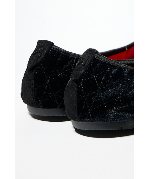 BUTTERFLY TWISTS（バタフライツイスト）の「【BUTTERFLY TWISTS / バタフライツイスト 】OLIVIA PEANUTS  / オリビア ピーナッツ（パンプス・レディース・ブラック×ブラック/ブラック×レッド・40/38/39）」の13枚目の写真