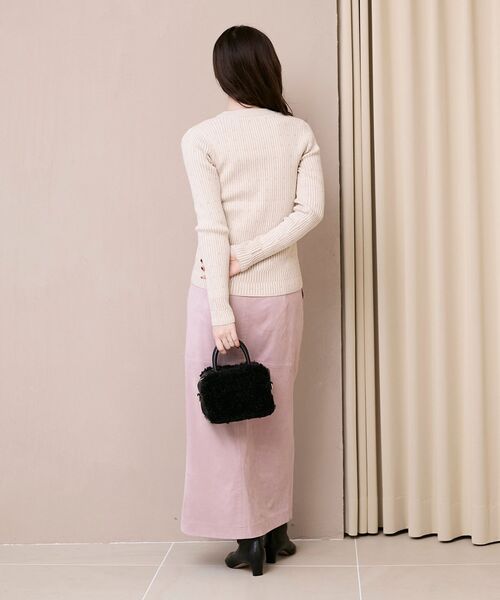 le.coeur blanc(ルクールブラン)の「《WEB限定アイテム》アイレットクルーリブニット(ニット/セーター・レディース・ライトグリーン/アイボリー/ブラック/サックスブルー・38)」の11枚目の写真