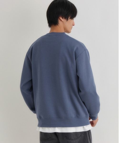 BACK NUMBER（バックナンバー）の「【BACK NUMBER】ダンボールクルートレーナー (サスティナブル/クルーネック/プルオーバー/レギュラーフィット/ストレッチ/軽やか/ベーシック/レイヤード)（スウェット・メンズ・ブルー/ライトベージュ/ブラック・M/L/XL）」の6枚目の写真
