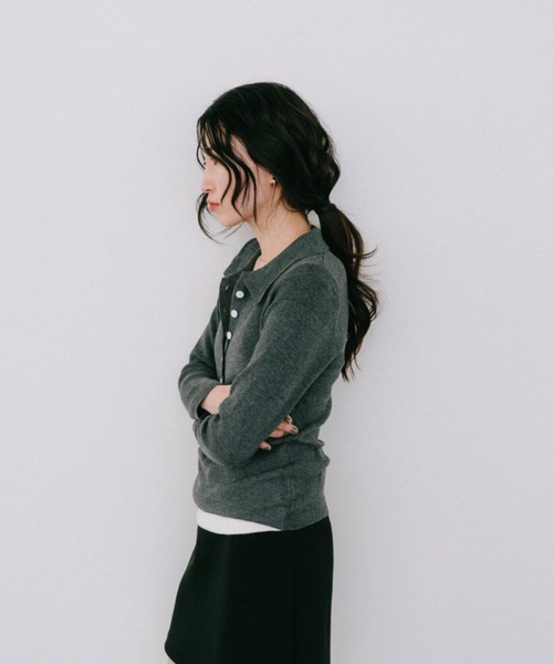 DRWCYS(ドロシーズ)の「フロントボタンレイヤードニット(ニット/セーター・レディース・グレー/ライトグリーン・FREE)」の6枚目の写真
