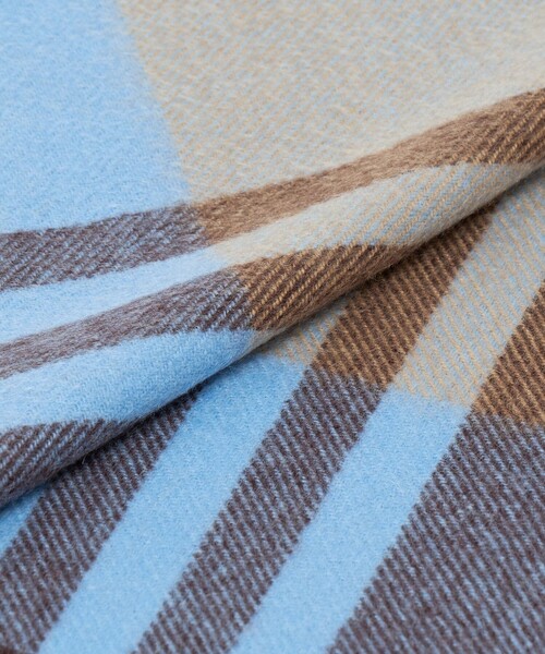 Joshua Ellis（ジョシュアエリス）の「＜Joshua Ellis＞カシミヤ チェック ストール（ストール/ショール・レディース・ライトブルー/イエロー・FREE）」の10枚目の写真