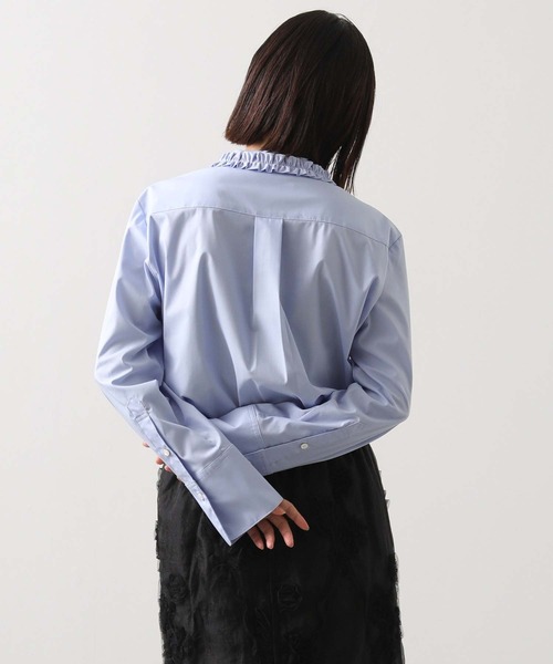 Gready Brilliant(グレディブリリアン)の「フリルカラーシャツ(シャツ/ブラウス・レディース・オフホワイト/サックスブルー・38)」の8枚目の写真