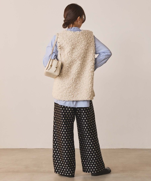 Gready Brilliant(グレディブリリアン)の「フリルカラーシャツ(シャツ/ブラウス・レディース・オフホワイト/サックスブルー・38)」の12枚目の写真