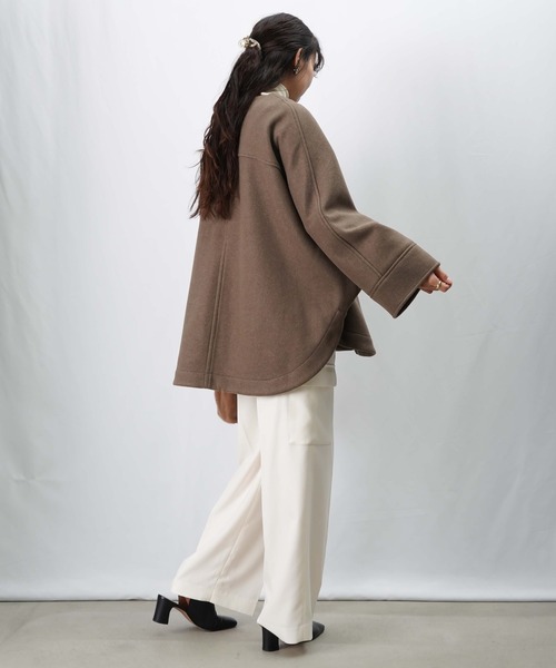 LUCA/LADY LUCK LUCA（ルカ/レディラックルカ）の「LC/LLL ジップドルマンコート/ウールライクポンチョコート（ノーカラーコート・レディース・モカ/ライトベージュ/チャコールグレー・FREE）」の22枚目の写真