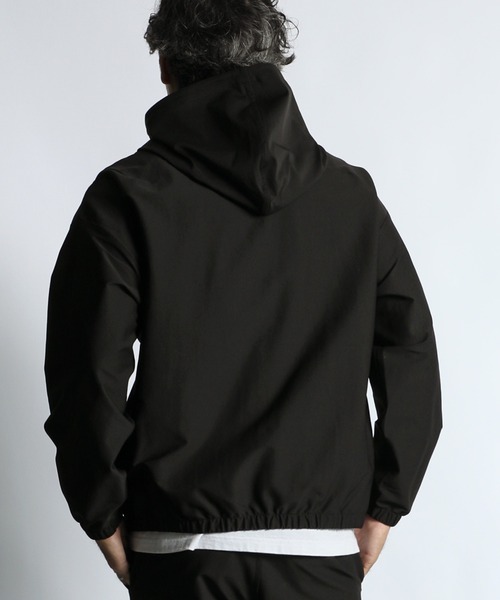 The DUFFER of ST.GEORGE（ザダファーオブセントジョージ）の「[360° THE CIRCLE STRETCH] BY WONDER SHAPE：セットアップ 軽量 フーデッドジップアウター（その他アウター・メンズ・ブラック・X-LARGE/LARGE/MEDIUM/SMALL）」の5枚目の写真