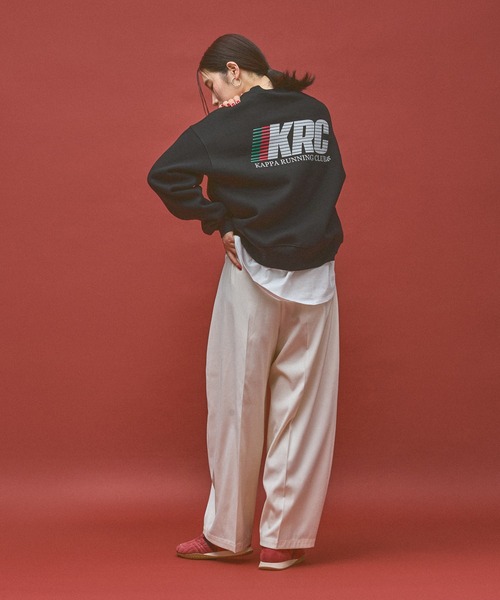 Kappa（カッパ）の「≪Kappa×and ST ウェルネスクラブ≫Running Clubデザインスウェット (ユニセックス)（スウェット・レディース・ブラック/ホワイト・SMALL/MEDIUM/LARGE）」の5枚目の写真