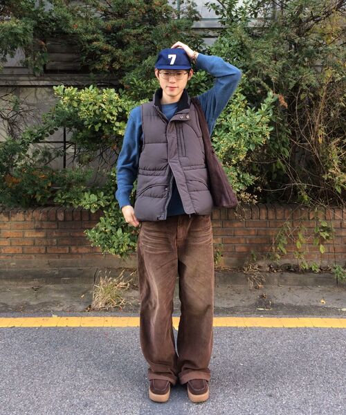DNSR(ディーエヌエスアール)の「レガシー コーデュロイ ワイドパンツ ブラウン(その他パンツ・メンズ・その他・LARGE/X-LARGE/SMALL/MEDIUM)」の8枚目の写真