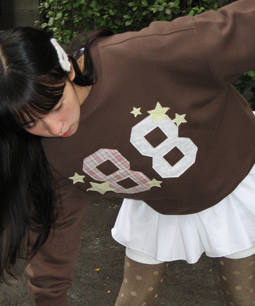 RONRON(ロンロン)の「88 STAR MIXED APPLIQUE SWEATSHIRT BROWN(スウェット・レディース・その他・FREE)」の1枚目の写真