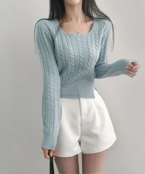 VIVID LADY（ビビッドレディー）の「スクエアネック ケーブル編み ウエストボタン ニットトップス（ニット/セーター・レディース・アイボリー/ブラック/ライトブルー/グレー・FREE）」の15枚目の写真
