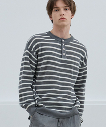 ボタンポイントストライプヘンリーネックラウンドニットTシャツ[グレー]
