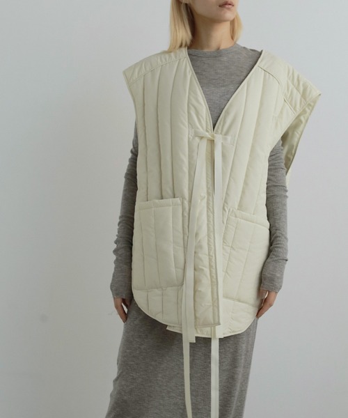 anuke（アンヌーク）の「[anuke/アンヌーク] バックオープン ストライプベスト（ベスト・レディース・クリーム・36）」の4枚目の写真