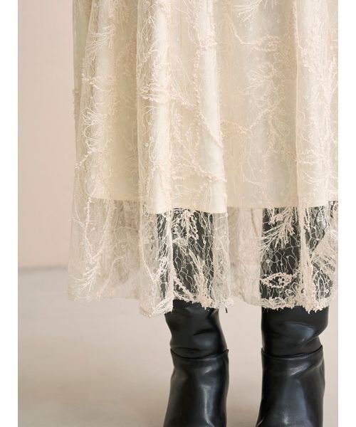 SNIDEL（スナイデル）の「エンブロイダリースカート（スカート・レディース・アイボリー/ブラック/マルチ・0/1）」の13枚目の写真