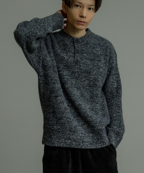 improves（インプローブス）の「ミックスカラー ヘンリーネック ルーズニットプルオーバー（ニット/セーター・メンズ・グレー/ブラウン/ネイビー・MEDIUM/LARGE）」の13枚目の写真
