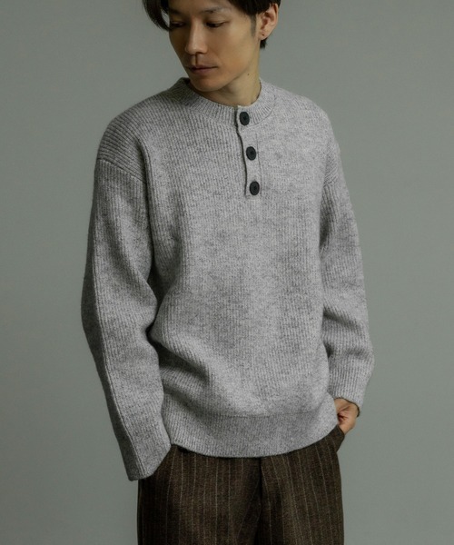 improves（インプローブス）の「ミックスカラー ヘンリーネック ルーズニットプルオーバー（ニット/セーター・メンズ・グレー/ブラウン/ネイビー・MEDIUM/LARGE）」の7枚目の写真
