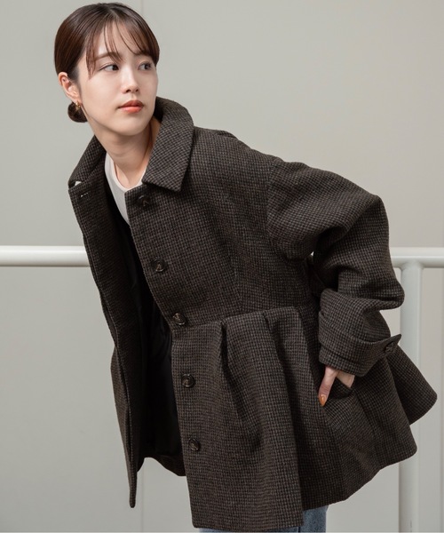I_am（アイアム）の「hidden button peplum flare coat / ヒドゥンボタンペプラムフレアコート（その他アウター・レディース・チェック/ベージュ・FREE）」の8枚目の写真