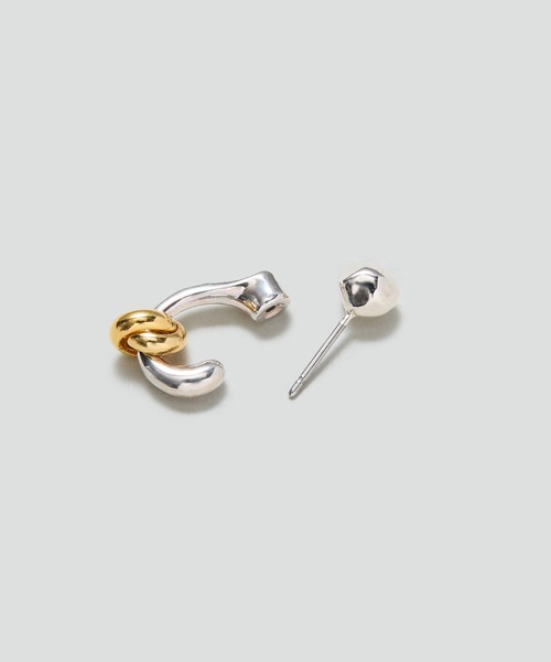 LAPUIS(ラピュイ)の「LAPUIS(ラピュイ) Drop Flow Coil pierced earrings(ピアス(両耳用)・レディース・マルチ/ゴールド・FREE)」の4枚目の写真