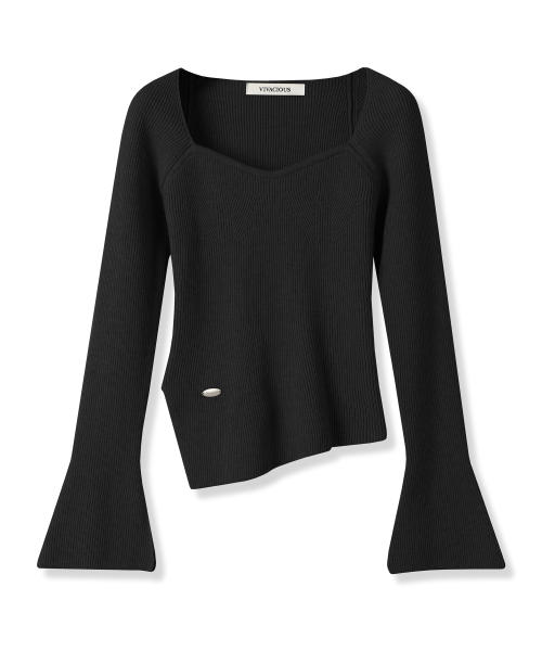 Vivacious(ビバシャス)の「Manon Heart-line Slit Knit - 4COL(ニット/セーター・レディース・ブラック/グレー/アイボリー/チャコール・FREE)」の9枚目の写真